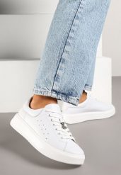 Białe Sneakersy Skórzane z Metaliczną Aplikacją i Perforacją Xalzeki. Białe obuwie sportowe damskie Renee, z jeansu, bez zapięcia. Za 169.99 zł.