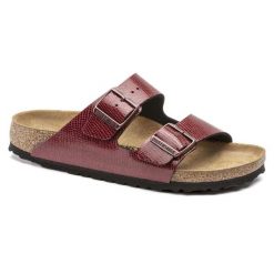 Klapki damskie Birkenstock Arizona BS regular Birko-flor. Czerwone klapki damskie Birkenstock, bez wzorów, z jeansu, bez obcasa, bez zapięcia. Za 287.00 zł.