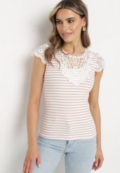 Różowo-Biały Bawełniany T-shirt z Prążkowanej Dzianiny Ozdobiony Koronką Liasilo. Czerwone t-shirty damskie Born2be, m, bez wzorów, z bawełny, bez kołnierzyka. Za 39.99 zł.