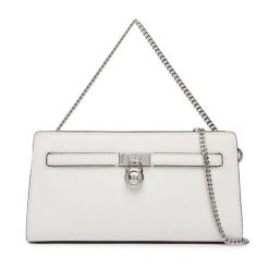 Torebka MICHAEL Michael Kors. Białe torebki wieczorowe damskie MICHAEL Michael Kors, bez wzorów, bez dodatków. Za 819.99 zł.