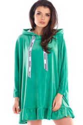 Przedłużona Bluza Welurowa z Falbanką - Zielona. Zielone bluzy damskie Awama, uniwersalny, bez wzorów, z elastanu, bez kaptura. Za 269.90 zł.