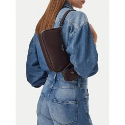 Torebka Nine West. Brązowe torebki klasyczne damskie Nine West, bez dodatków. Za 169.99 zł.
