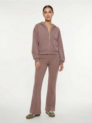 Rozpinana bluza soft touch z domieszką wiskozy - brązowy. Brązowe bluzy damskie Sinsay, l, bez wzorów, z wiskozy, bez kaptura. W wyprzedaży za 45.99 zł.