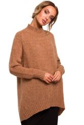 Sweter damski oversize asymetryczny sweter z wełną brązowy. Brązowe swetry klasyczne damskie Polskie swetry, na zimę, l, z dzianiny, z asymetrycznym kołnierzem. Za 259.00 zł.