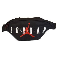 Saszetka nerka torebka Air Jordan Crossbody. Czarne nerki i saszetki damskie Jordan, bez wzorów. Za 148.00 zł.