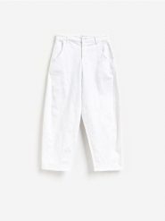 Jeansy barrel leg z przeszyciami - biały. Białe jeansy damskie Reserved. Za 139.99 zł.