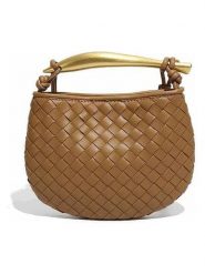 SUVRAI Torebka w kolorze jasnobrązowym - 22 x 18 x 4 cm rozmiar: onesize. Brązowe torebki klasyczne damskie SUVRAI, z materiału, przez ramię, bez dodatków. Za 121.99 zł.