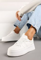 Białe Klasyczne Sneakersy Vices na Grubej Podeszwie Torira. Białe obuwie sportowe damskie Born2be, z jeansu, bez zapięcia. Za 79.99 zł.