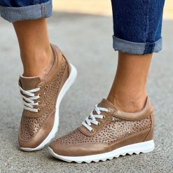 Złote sneakersy damskie M.Daszyński Sa170-8. Żółte obuwie sportowe damskie M.Daszyński, ze skóry, bez zapięcia. Za 119.00 zł.