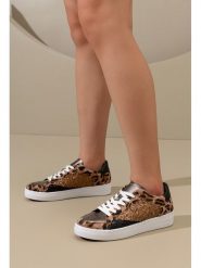 C'M Sneakersy w kolorze brązowym rozmiar: 36. Brązowe obuwie sportowe damskie C'M, bez zapięcia. Za 117.99 zł.