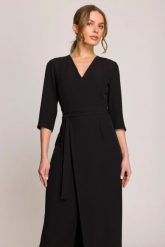 Elegancka sukienka midi z dekoltem V i rozcięciem czarna. Czarne sukienki damskie Stylove, bez wzorów, z elastanu, biznesowe, bez ramiączek. Za 389.00 zł.