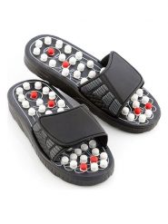 InnovaGoods Klapki w kolorze czarnym do akupresury rozmiar: L. Czarne klapki damskie innovagoods, bez wzorów, bez obcasa, bez zapięcia. Za 47.99 zł.