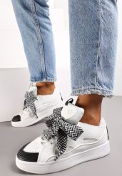 Biało-Czarne Sneakersy z Dekoracyjnym Sznurowaniem i Wstawką na Języku Cristen. Białe obuwie sportowe damskie Renee, bez zapięcia. Za 119.99 zł.