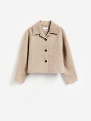 Wełniana kurtka handmade - beżowy. Brązowe kurtki damskie Reserved, l, bez wzorów, z tkaniny, bez kaptura. Za 399.99 zł.