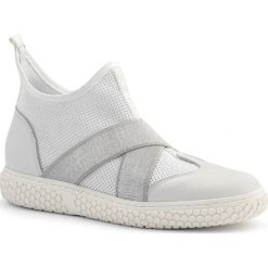 Sportowe białe buty socks z gumkami 76G. Obuwie sportowe casual damskie Neścior. W wyprzedaży za 199.00 zł.