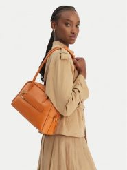 Coccinelle Torebka U4A Coccinellepaki E1 U4A 12 01 01 Brązowy. Brązowe torebki klasyczne damskie Coccinelle, ze skóry, bez dodatków. Za 1,399.00 zł.