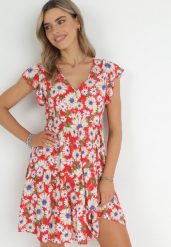 Czerwona Sukienka Mini z Wiskozy z Gumką w Pasie i Falbankami Nidi. Czerwone sukienki damskie Born2be, bez wzorów, z wiskozy, bez ramiączek. W wyprzedaży za 71.99 zł.