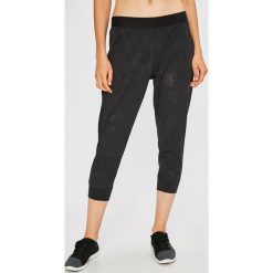 Under Armour - Legginsy TB Balance Mesh Loose Crop. Szare legginsy damskie Under Armour, z dzianiny. W wyprzedaży za 199.90 zł.