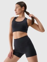 4F Szorty sportowe w kolorze czarnym rozmiar: M. Czarne spodenki sportowe damskie 4F, m, bez wzorów, z materiału, outdoorowe. Za 74.63 zł.