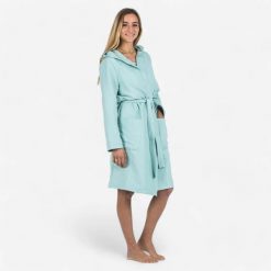 Second Life - Szlafrok na basen damski Decathlon Compact... - Stan Doskonały. Zielone szlafroki damskie Decathlon, bez wzorów, z materiału, z kapturem. Za 66.99 zł.