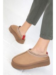 Trendyol Botki w kolorze jasnobrązowym rozmiar: 37. Brązowe botki damskie Trendyol, z materiału, bez obcasa, na platformie, bez zapięcia. Za 138.45 zł.