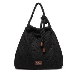 Torebka Max Mara. Czarne torebki klasyczne damskie Max Mara, bez dodatków. Za 1,074.00 zł.