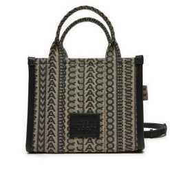 Torebka Marc Jacobs. Czarne torebki klasyczne damskie Marc Jacobs, bez dodatków. Za 1,189.00 zł.