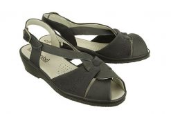 COMFORTABEL 710653-5 blau, sandały damskie. Niebieskie sandały damskie Comfortabel, bez wzorów, bez obcasa, na koturnie, bez zapięcia. Za 247.92 zł.