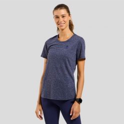 Koszulka damska Odlo ESSENTIAL LINENCOOL T-shirt. Niebieskie bluzki damskie ODLO, bez wzorów, bez kołnierzyka, bez ramiączek. Za 269.99 zł.