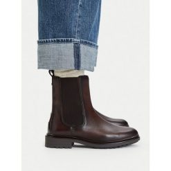 Sztyblety Lasocki. Brązowe botki damskie Lasocki, bez obcasa, na płaskiej podeszwie, bez zapięcia. Za 259.99 zł.