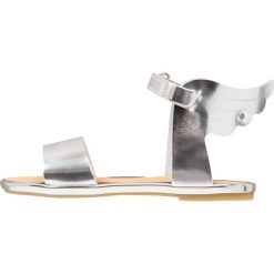 Babywalker Sandały silver. Szare sandały dziewczęce Babywalker, z materiału. Za 289.00 zł.