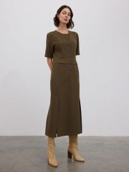 BGN Sukienka w kolorze oliwkowym rozmiar: 38. Brązowe sukienki damskie BGN, bez wzorów, bez ramiączek. Za 156.98 zł.