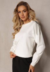 Biały Wiskozowy Sweter z Biżuteryjnymi Pagonami w Cyrkonie Sartnez. Białe swetry klasyczne damskie Renee, z tkaniny, bez kołnierzyka. Za 129.99 zł.
