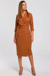 Elegancka sukienka biznesowa kopertowa midi z paskiem ruda. Brązowe sukienki damskie Stylove, bez wzorów, z elastanu, biznesowe, bez ramiączek. Za 275.00 zł.