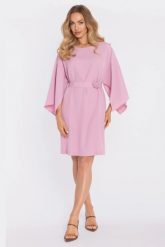 Elegancka trapezowa sukienka oversize różowa. Czerwone sukienki damskie MOE, bez wzorów, z materiału, eleganckie, bez ramiączek. Za 349.00 zł.