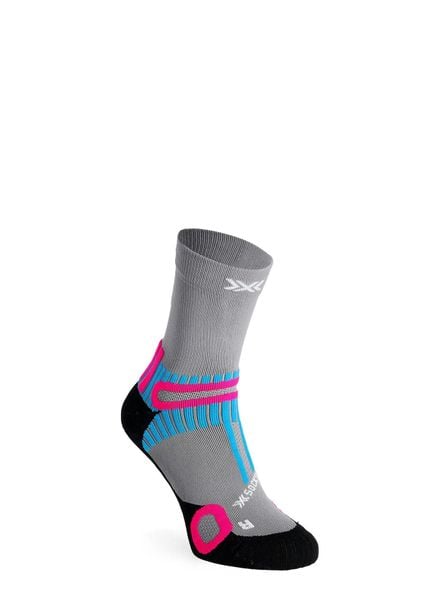 Skarpety turystyczne X-Socks Hike Perform Crew. Szare skarpetki damskie X Socks, bez wzorów, z dzianiny. Za 122.50 zł.