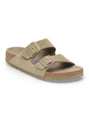 Birkenstock Skórzane klapki "Arizona" w kolorze khaki rozmiar: 42. Brązowe klapki damskie Birkenstock, bez wzorów, ze skóry, z otwartym noskiem, bez obcasa, bez zapięcia. Za 483.17 zł.