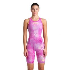 Strój Startowy Arena Carbon Air2 Le Cb Tie-Dye. Czerwone kombinezony damskie Arena, bez wzorów, sportowe, bez kołnierzyka, bez ramiączek. Za 1,597.65 zł.