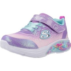 Buty SKECHERS MY DREAMERS LIL MERMAID Fioletowy. Fioletowe obuwie trekkingowe damskie Skechers, z syntetyku, bez zapięcia. Za 238.99 zł.