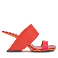 Klapki United Nude. Brązowe klapki damskie United Nude, bez wzorów, bez obcasa, bez zapięcia. Za 859.99 zł.