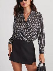 Milan Kiss Bluzka w kolorze czarnym rozmiar: XL. Czarne bluzki damskie Milan Kiss, xl, bez wzorów, bez kołnierzyka, bez ramiączek. Za 104.99 zł.