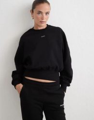 Damska bluza z dżerseju piqué, skrócona Sportif czarny. Czarne bluzy damskie Aim'n, l, bez wzorów, z bawełny, bez kaptura. Za 387.00 zł.