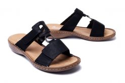 RIEKER 60885-00 black, klapki damskie. Czarne klapki damskie Rieker, bez wzorów, bez obcasa, bez zapięcia. Za 231.92 zł.