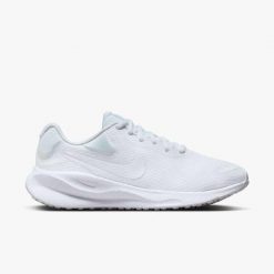 Tenisówki Nike Model Revolution 7 Kolor Biały. Białe trampki damskie Nike, bez wzorów, z materiału, bez zapięcia. Za 409.99 zł.
