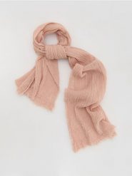 Szal z lnem - pastelowy róż. Czerwone szaliki damskie Reserved, bez wzorów. Za 89.99 zł.