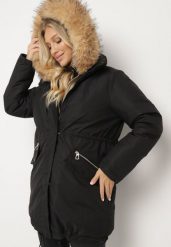 Czarna Kurtka Parka z Dwustronnym Suwakiem i Kapturem z Odpinanym Futerkiem Ediliria. Czarne kurtki damskie Born2be, na zimę, l, z materiału. Za 269.99 zł.