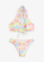 Bikini z ramiączkami wiązanymi na szyi z marszczeniem (2 części). Żółte bikini bonprix, bez wzorów. Za 117.99 zł.