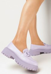 Fioletowe Mokasyny z Łańcuchem Rumias. Fioletowe mokasyny damskie Born2be, bez obcasa. Za 139.99 zł.