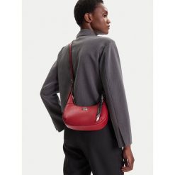 Torebka KARL LAGERFELD. Brązowe torebki klasyczne damskie KARL LAGERFELD, bez dodatków. Za 649.99 zł.