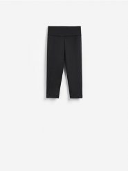 Legginsy capri - czarny. Czarne legginsy damskie Reserved, l, bez wzorów, z dzianiny. Za 69.99 zł.